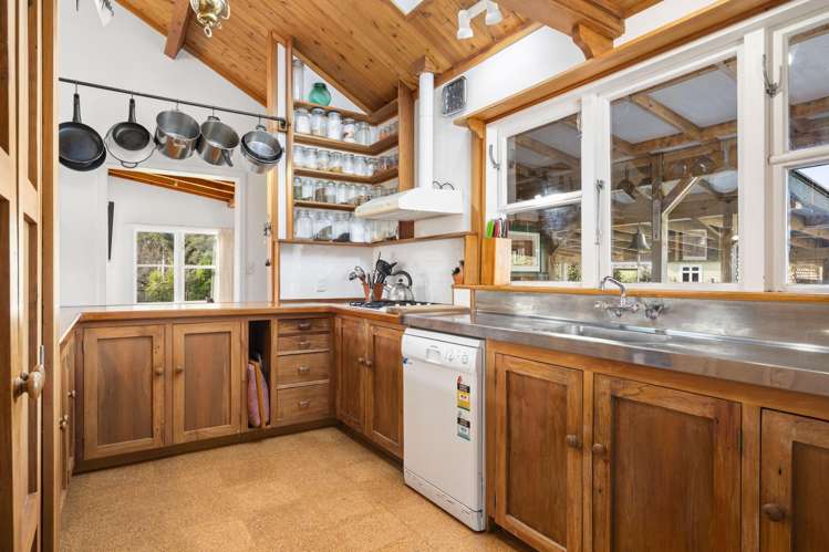 589 Gladstone Road Carterton_8