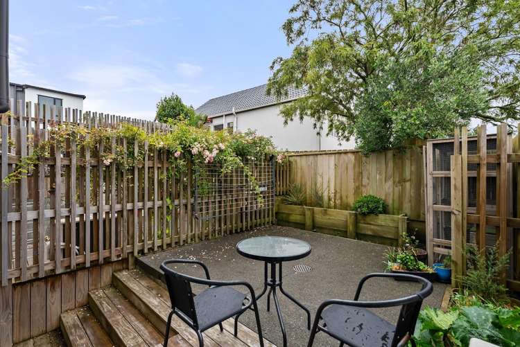 4/23 Middleton Road Johnsonville_2