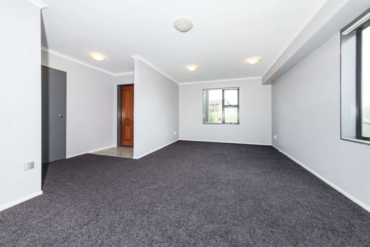 8 Kokako Rise Papakura_16