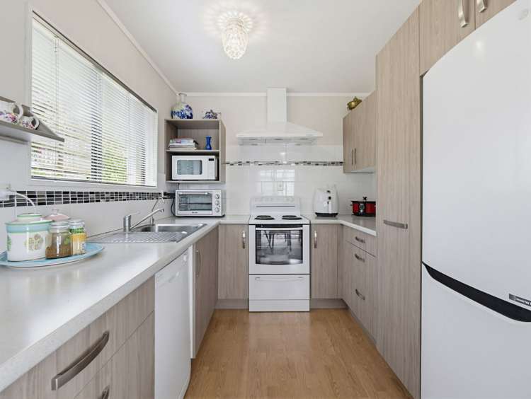 10 Dunrobbin Place Gate Pa_9