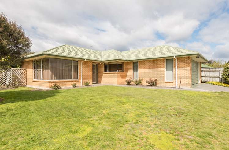 4 Maple Crescent Richmond_1