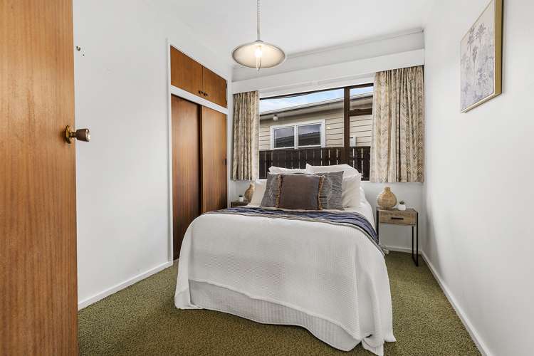 11 Saint Edmund Crescent Tawa_15