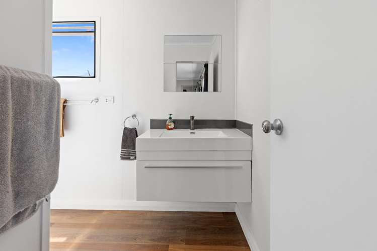 4 Costello Crescent Pukehina_6