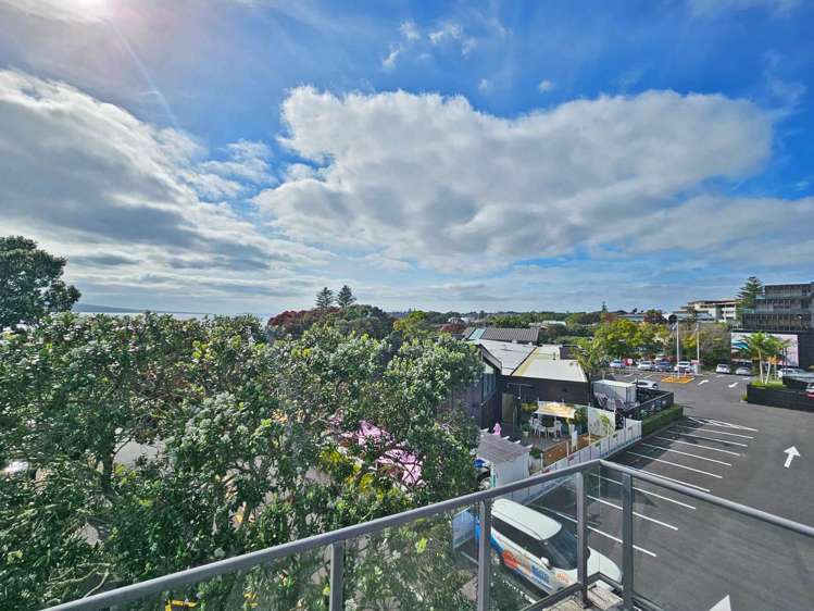 Level 1/87 Hurstmere Road Takapuna_14