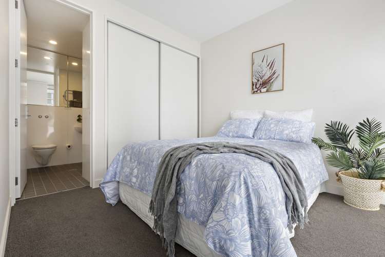 18h Fisher-Point Drive Auckland Central_9