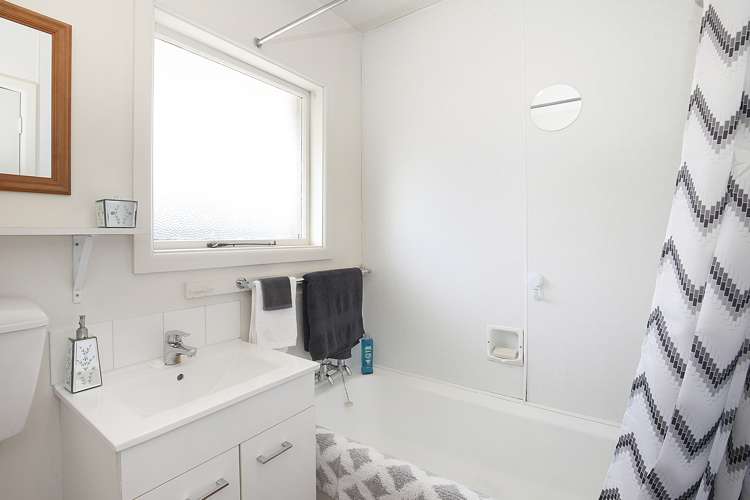 2/70 Neville Street Spreydon_8