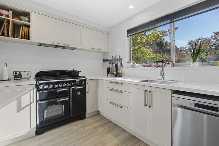 198 Seaview Road Westown_10
