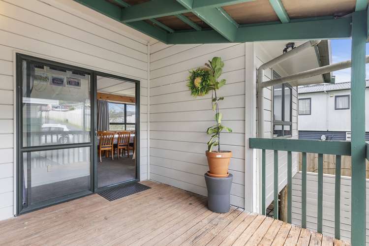 65 Glenview Road Glen Eden_9