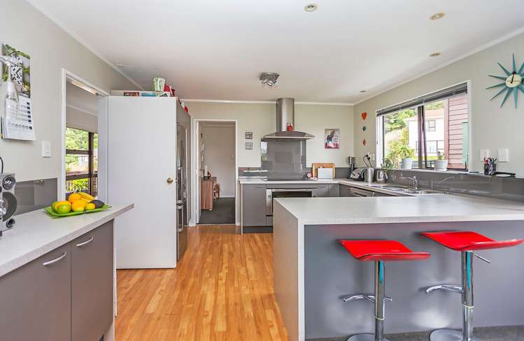 24 Thatcher Crescent Crofton Downs_24