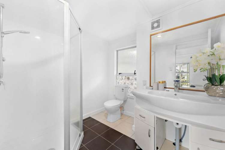 1/18 Theban Place Totara Vale_15