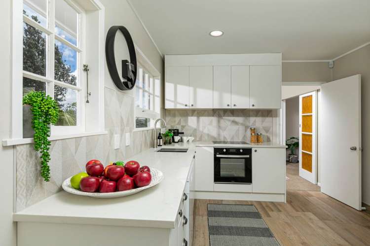 1 Miltonia Avenue Te Atatu South_15