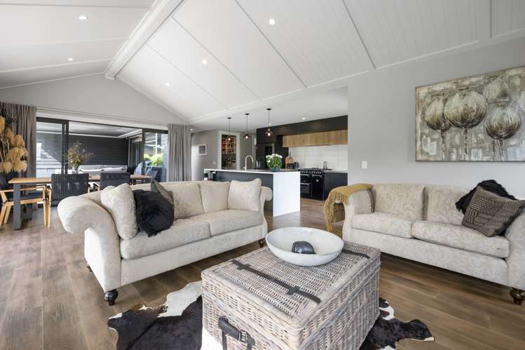 11 Okaia Drive Kinloch_9