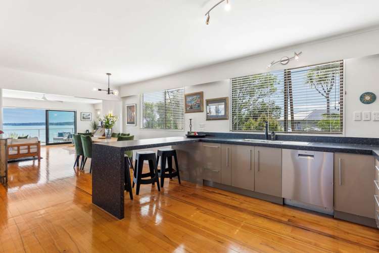 4 Moana Terrace Maraetai_13