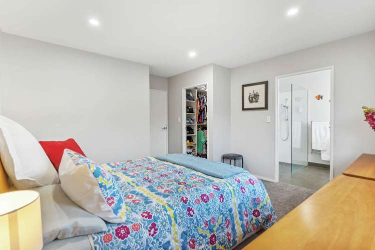 19 Royalle Mews Botany Downs_11