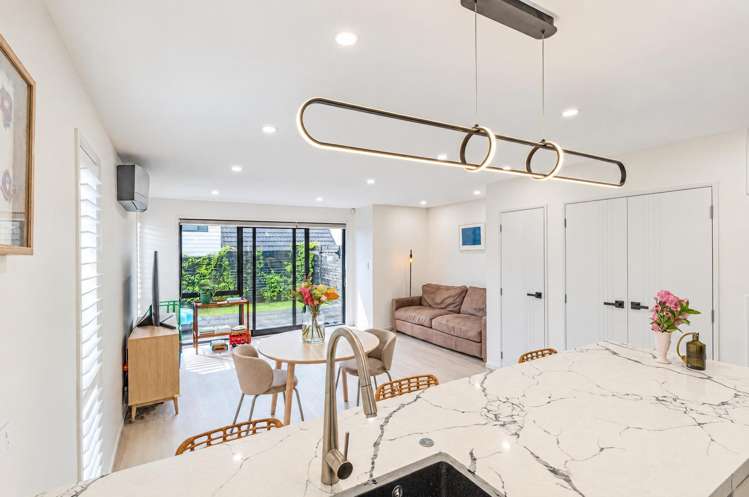 3/1 Seaforth Avenue Mangere Bridge_16