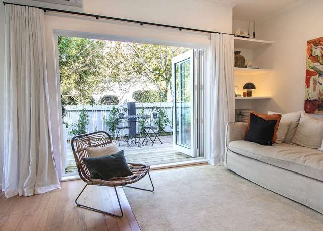 2BR Epsom Unit  (Water included)