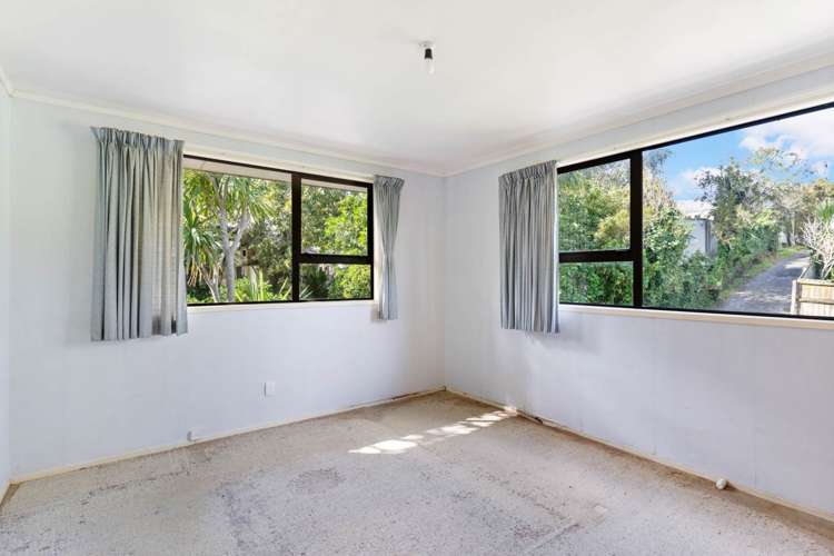 2/6 Cresta Avenue Beach Haven_6