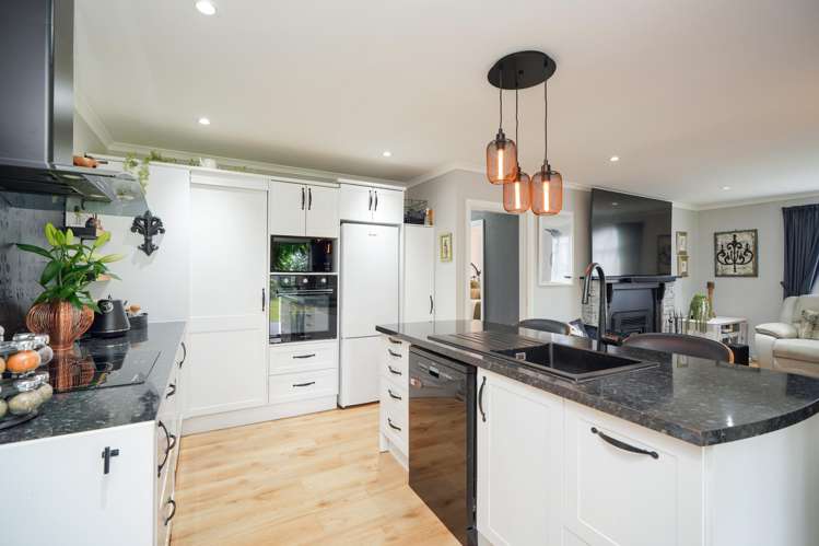 204 Crawford Street Glengarry_11