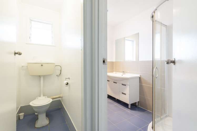 2/215 Swanson Road Henderson_8