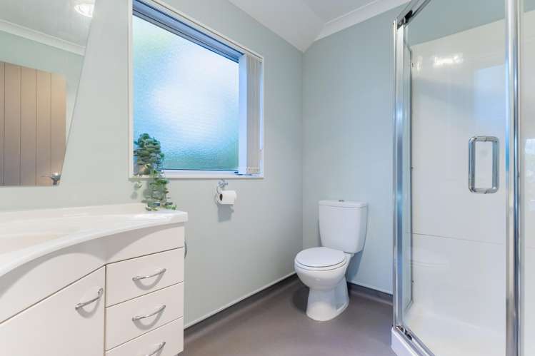 43 Quadrant Heights Paraparaumu_17