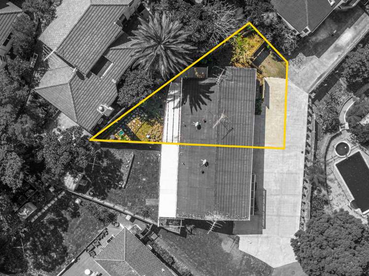 2/18 Hubert Henderson Place Remuera_10