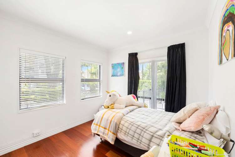 1/177 Hurstmere Road Takapuna_11