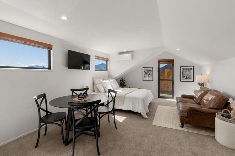 6 Stockyard Lane Jacks Point_29