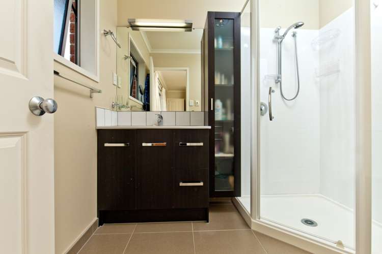 31 Northbrook Close Greenhithe_9