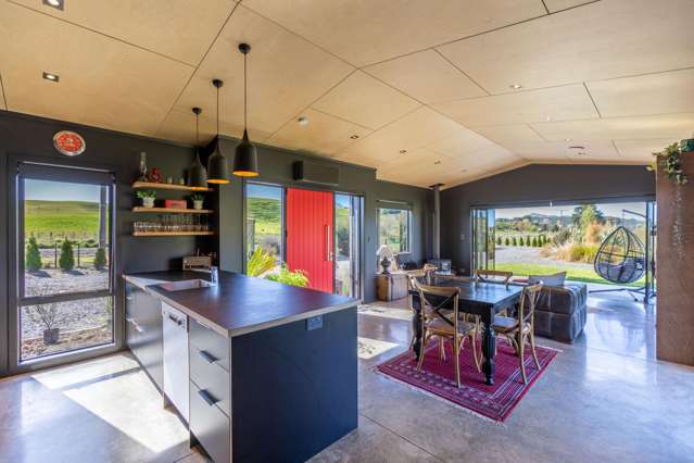40 River Road Otane_4