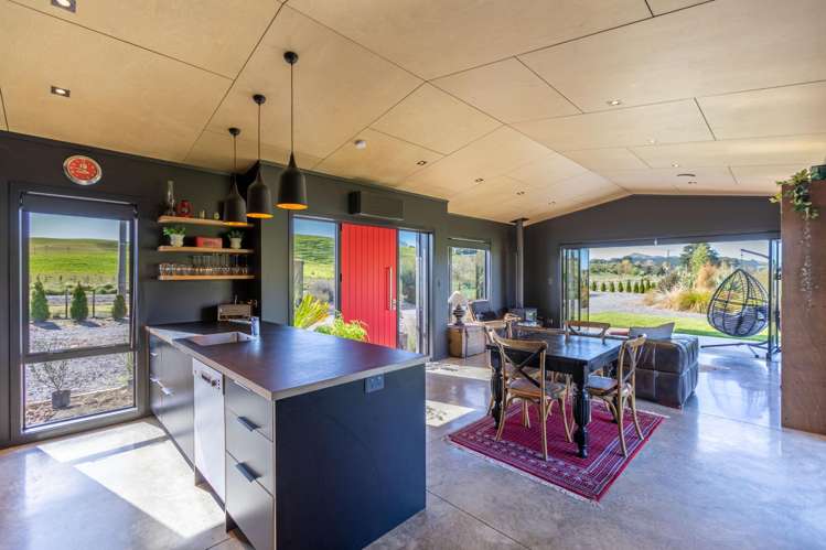 40 River Road Otane_4