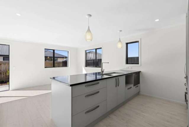 16 11 Taitua Terrace  Kotata Heights _3