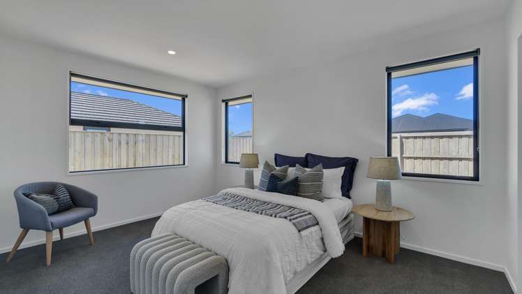 74 Crossley Avenue Woodend_9