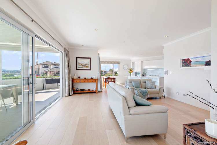 4 Milano Boulevard Karaka_7