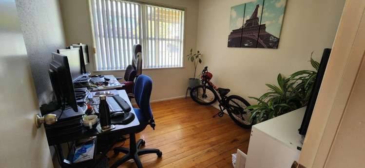 29 Stott Avenue Birkdale_11