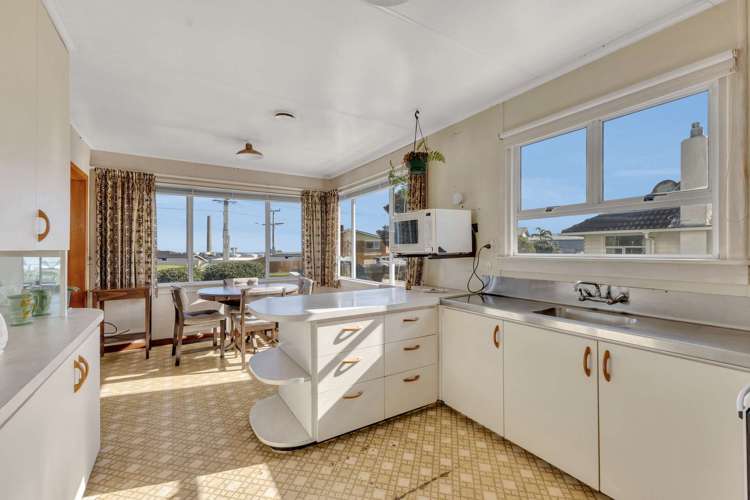 27 South Road Moturoa_3