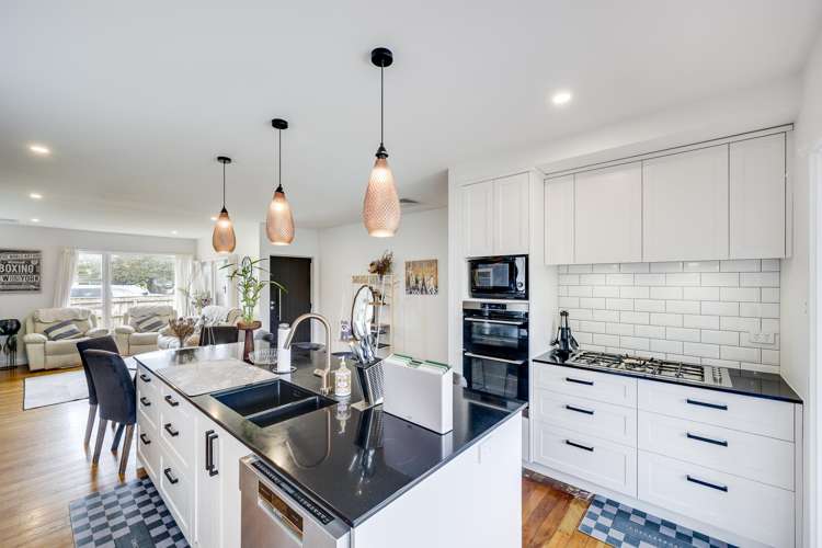 210 Tudor Avenue Mayfair_1