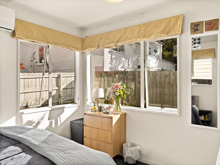 35 Carlyle Street North East Valley_7