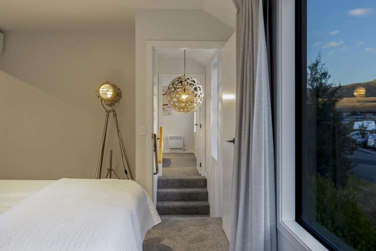 8 Soudley Court Jacks Point_30