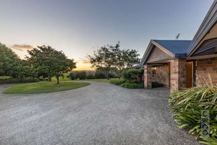 1226 State Highway 16 Waimauku_10