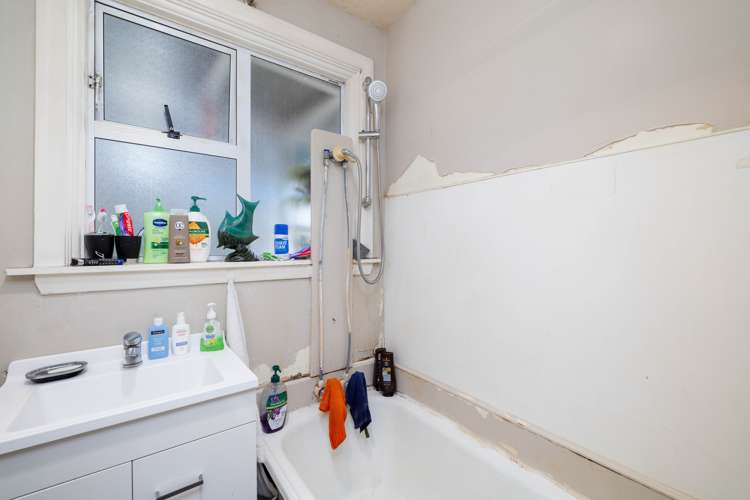 154 Breezes Road Aranui_5