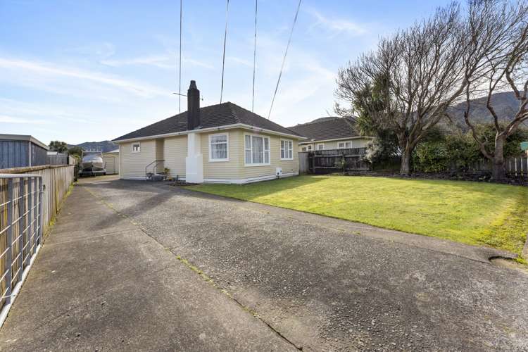 28 Roberts Street Tawa_20