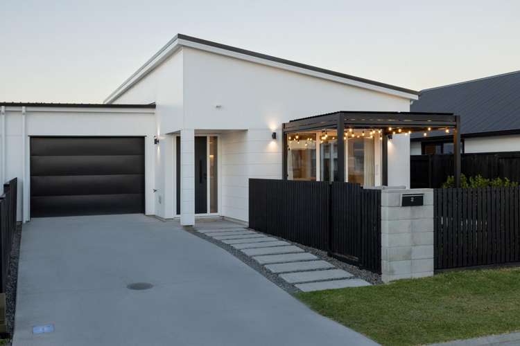 2 Julie Lane Papamoa_25