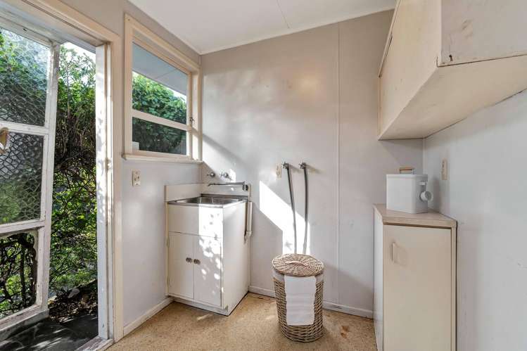 173 Tukapa Street Westown_11