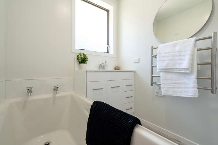 46 Adderley Terrace Ravensbourne_12