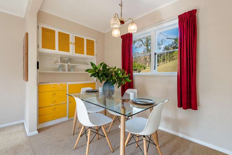 111 Emano Street Toi Toi_4