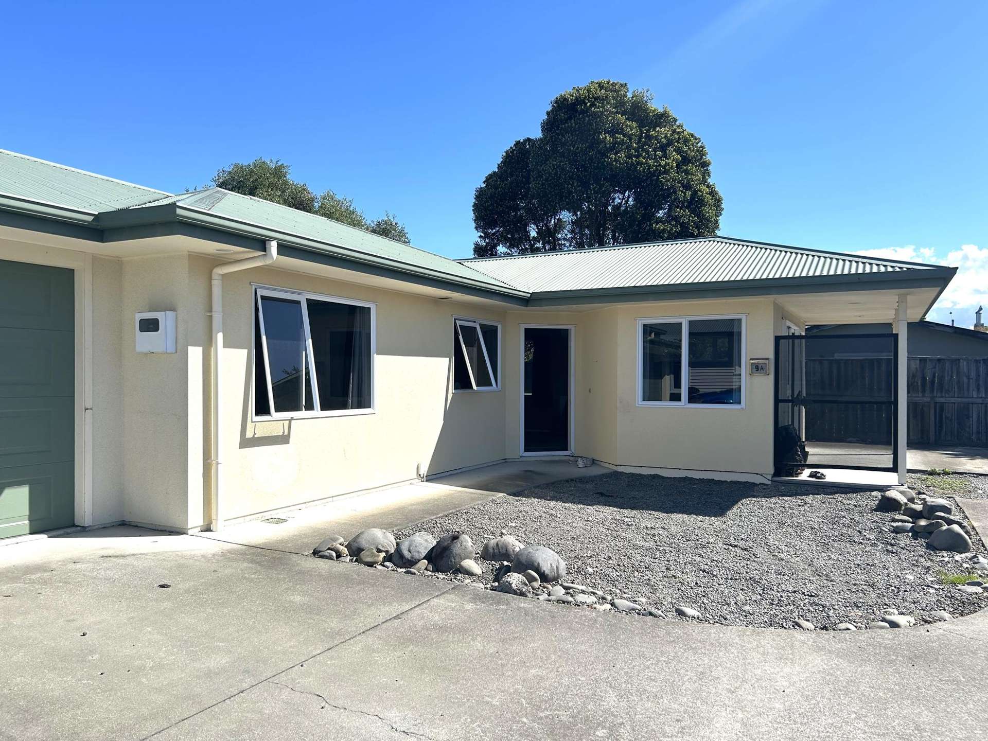 9a Wycliffe Street Onekawa_0