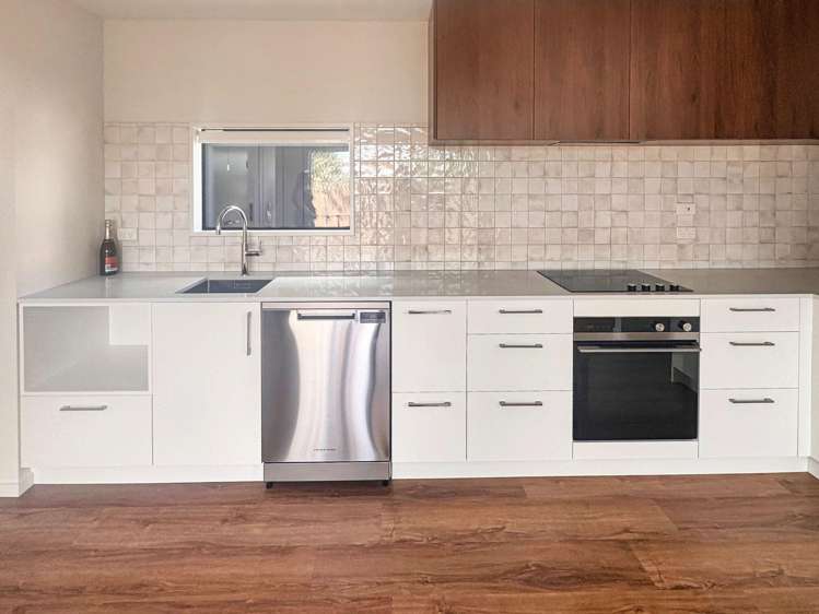 5/527 Hereford St Linwood_1