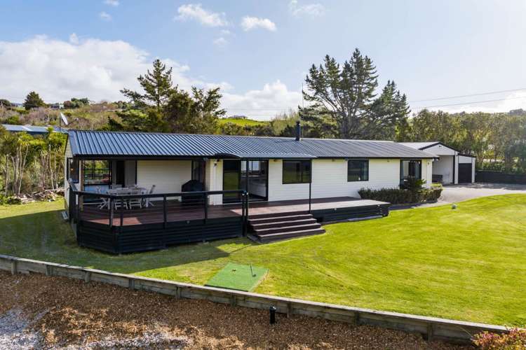 1951 Cove Road Mangawhai_38