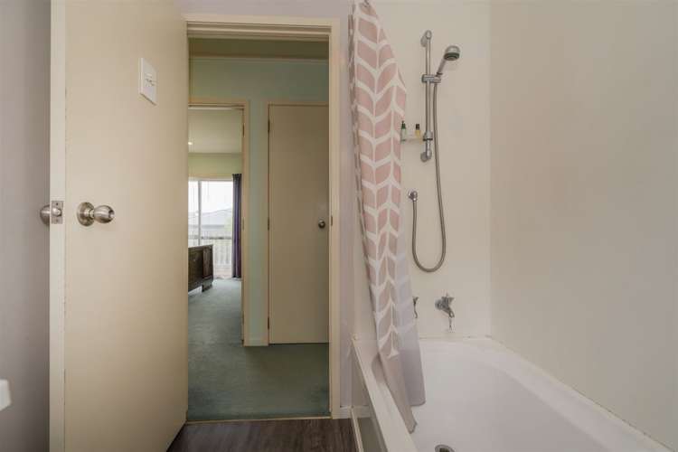 110 Alexander Close Thames_12