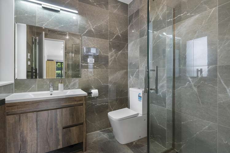8 Keshvara Road Beachlands_27